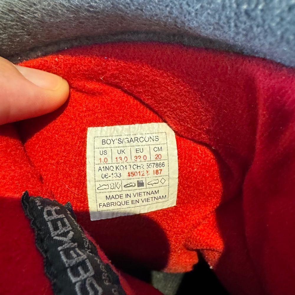 The North Face Kids Waterproof Snow Boots US Size 1 - Picture 2 of 2
